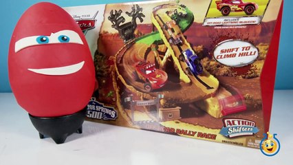 Cars Radiator Springs 500 1/2 Off-Road Rally Race Track & Lightning McQueen Play Doh Surprise Egg