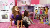 Emilys Magic Doll House / Disney Princesses Set