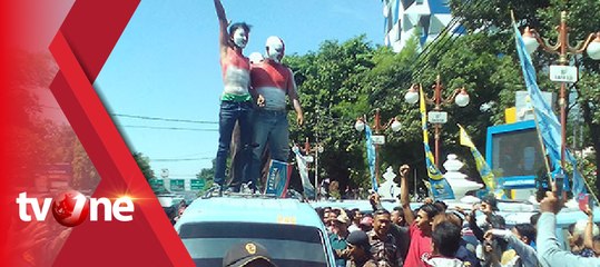 Ratusan Sopir Angkot di Cirebon Demo Tolak Taksi Online