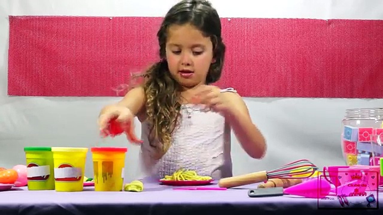 Cachorro-quente de massinha (plasticina) - Clube da Aninha