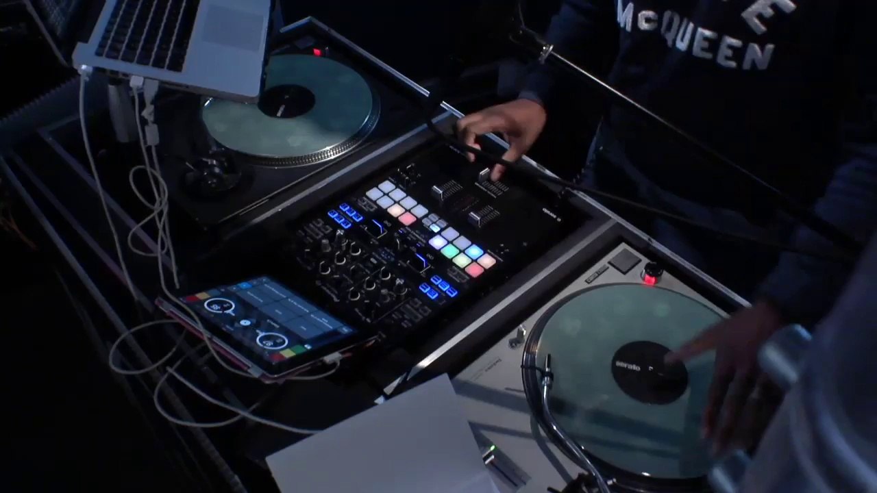 Le Wake Up Mix : Vybz Kartel, R. City, Busta Rhymes...