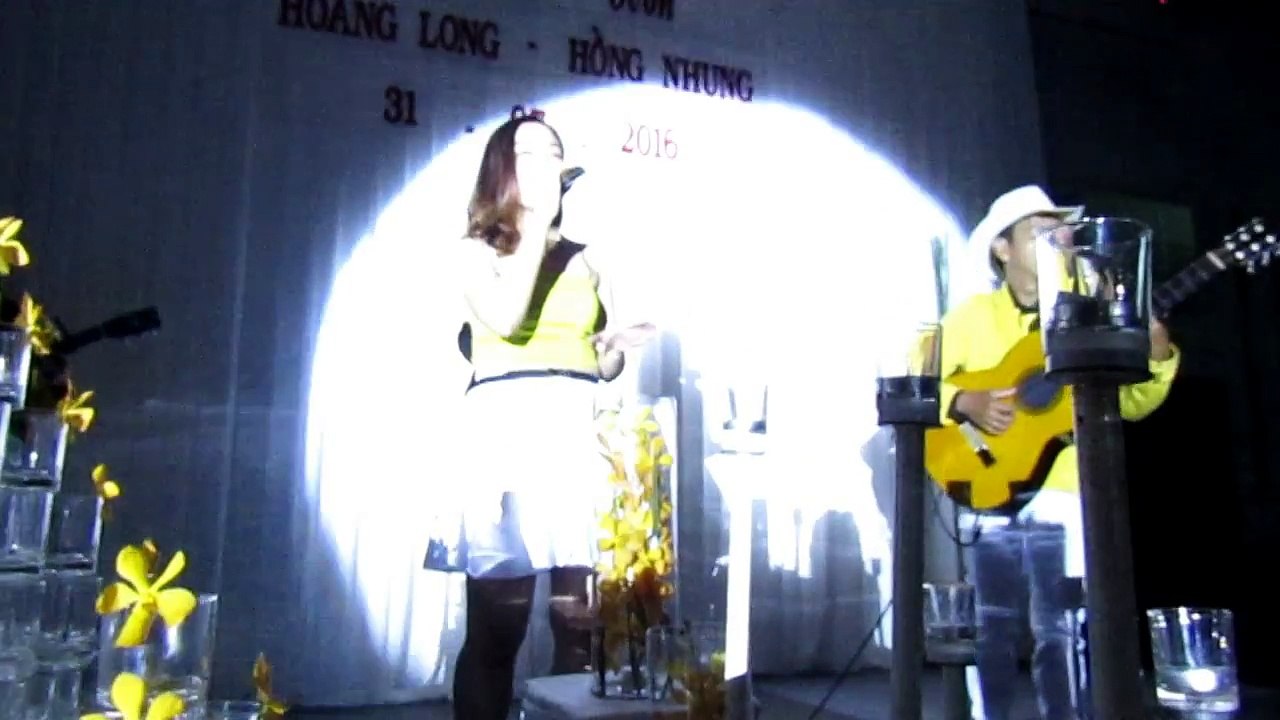 NGHI THỨC RƯỚC ĐÔI TÂN HÔN Ban nhạc Flamenco Tumbadora Biểu diễn YOU RAISE ME UP