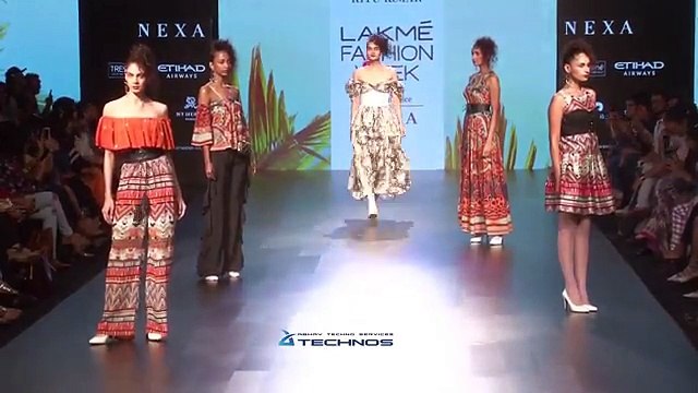 Disha Patani Walks For Ritu Kumar At LFW Winter Festive 2017 Day 1