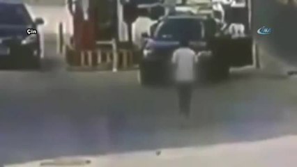 Aracıyla Kadını Böyle Ezdi