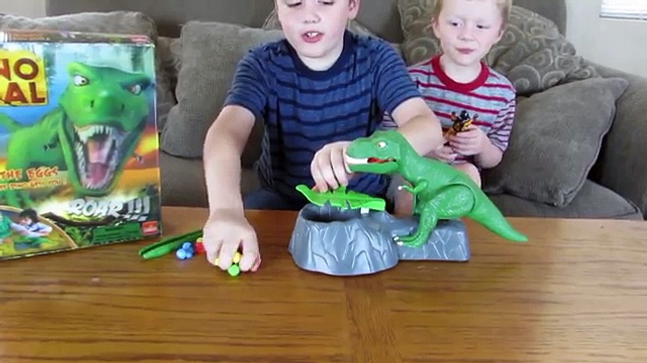 Crazy Shark Finger Chomping Game. Dont Press the Wrong Tooth!