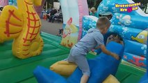 Outdoor Inflatable Kids Play Center Slides & Balloons for children Развлечение для детей S