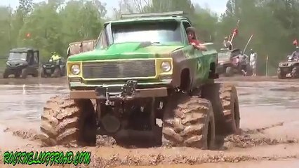 Bigfoot Crazy Video Monster Trucks extreme mudding