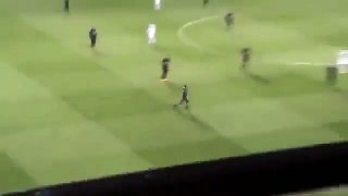 La tentative d'agression du fan du Celtic Glasgow sur Kylian Mbappé - YouTube (360p)