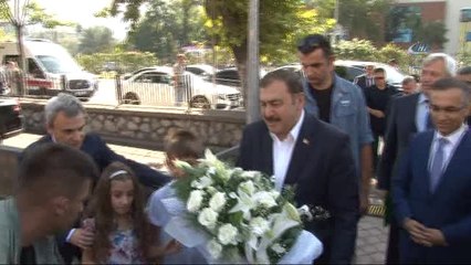 Orman Bakanı Eroğlu'dan Sıcak Hava Uyarısı