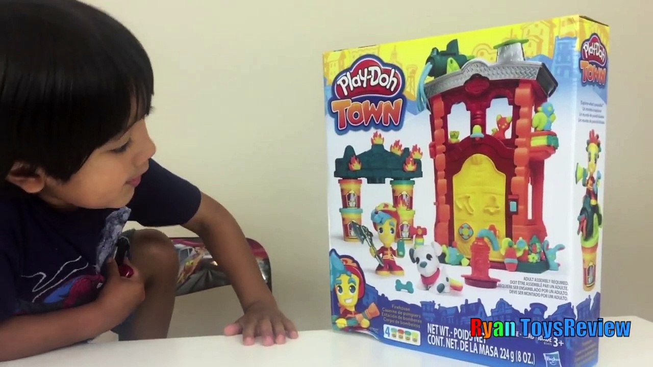 PLAY DOH TOWN FIREHOUSE Toys for kids Playdough video Ryan ToysReview