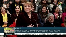 Bachelet promulga ley que despenaliza el aborto en 3 causales en Chile
