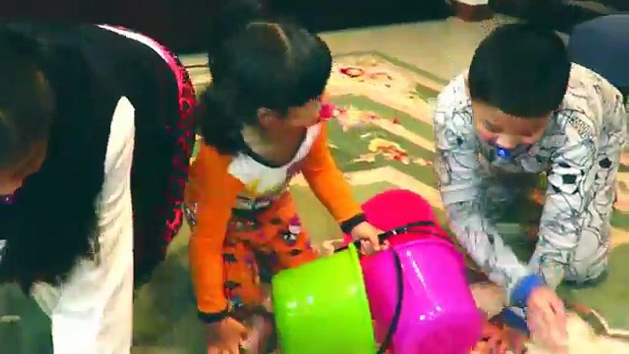 ▶️BAD BABY MESSY TOILET Real Food Fight Little Baby Victoria Annabelle BABY TOY FREAKS FAM