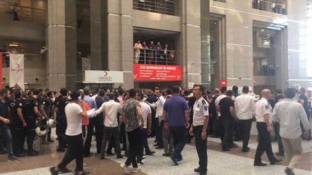 Adliye Karıştı! Sarallar ve Şahinler Birbirlerine Girdi