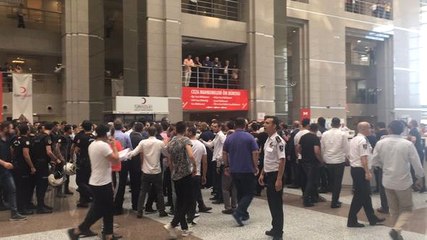 Adliye Karıştı! Sarallar ve Şahinler Birbirlerine Girdi