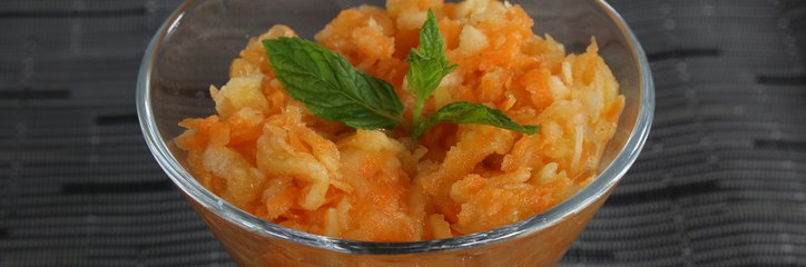 خطوات سهلة لتحضير سلطة التفاح والجزر الجزائرية