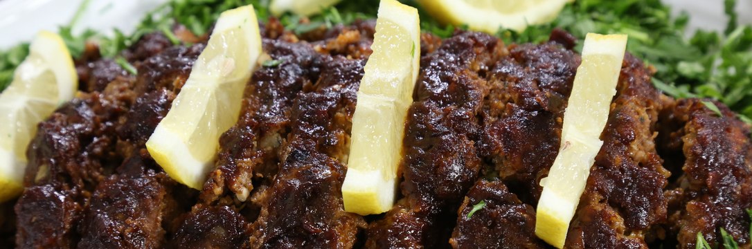 خطوات سهلة لتحضير رغيف اللحم بالجبنة