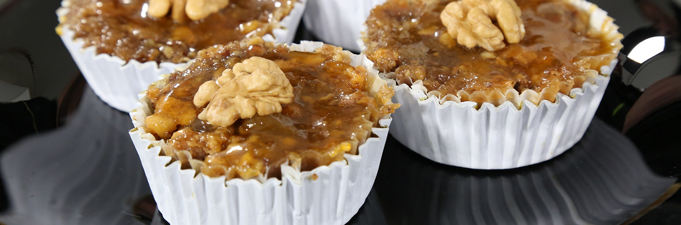 خطوات بالفيديو لتحضير حلى الجوز بالمربى