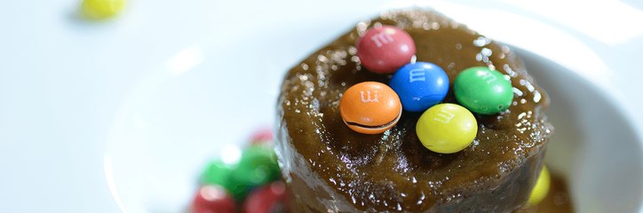 خطوات تحضير فوندو الشوكولاتة والـ أم آند أم