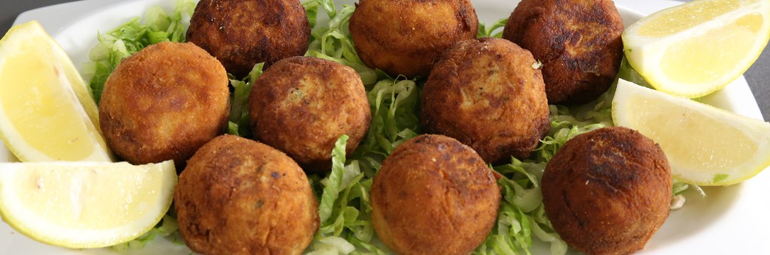 خطوات بالفيديو لتحضير كرات البطاطس مع التونة