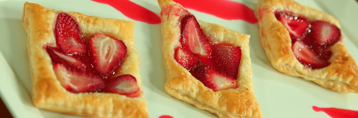 بالفيديو: خطوات تحضير تارت الفراولة لعيد الأم