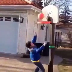 Basketbolda Çok Yetenekli Çocuk