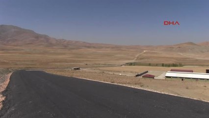 Van Gürpınar'ın Kırsal Mahallelerinin Yolları İlk Kez Asfaltlandı