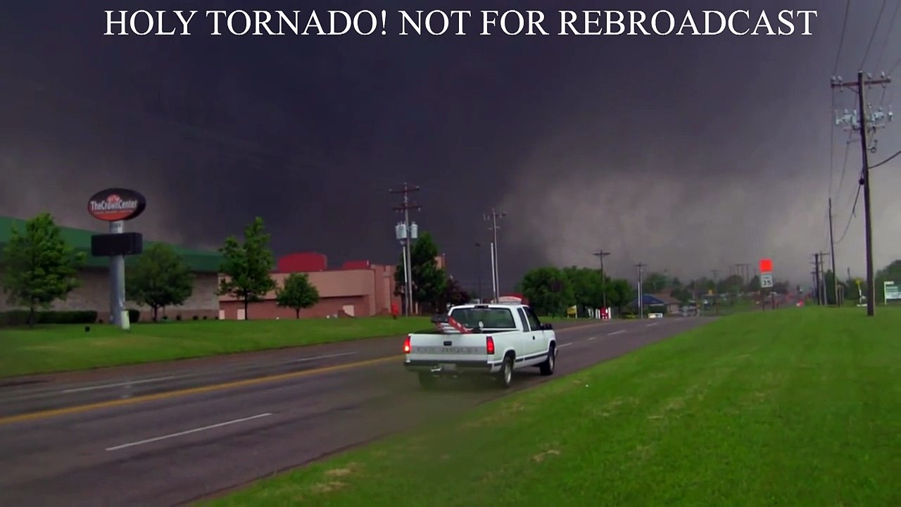 Moore Oklahoma EF-5 Tornado Video! 5/20/13