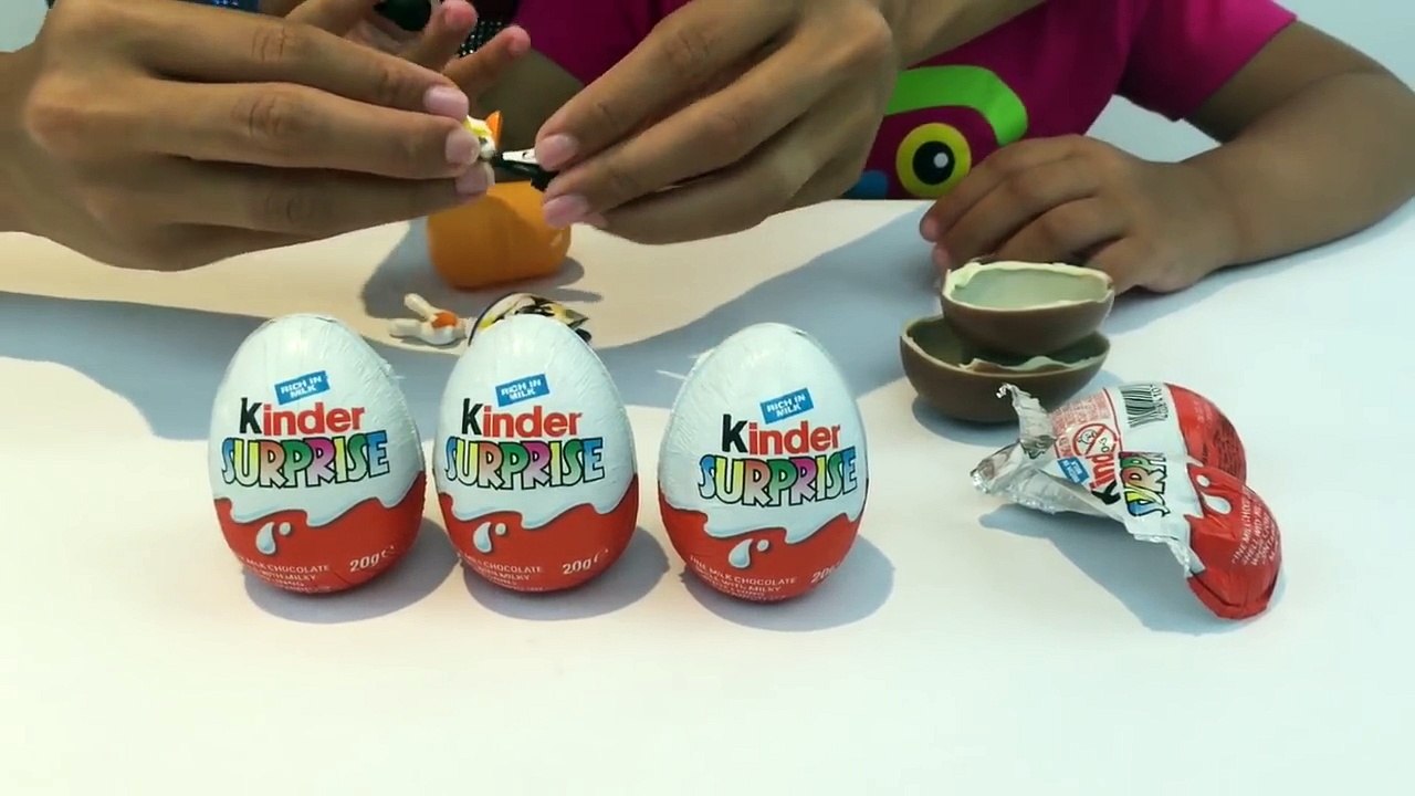 4 Looney Tunes Kinder Surprise Eggs