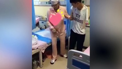 Người chồng cụt tay chăm vợ đẻ khiến người xem không cầm được nước mắt
