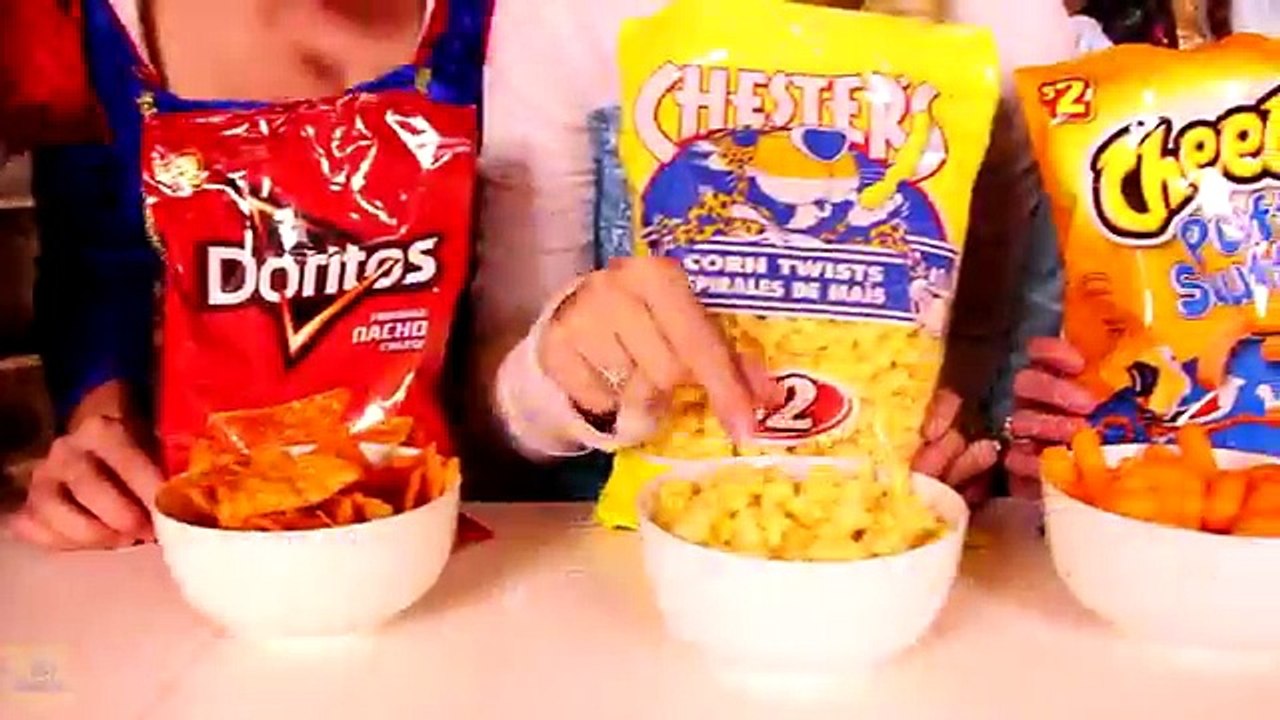Frozen Elsa and Anna CHIPS CHALLENGE! w/ Spiderman Joker Snow White Spidergirl Fun In Real
