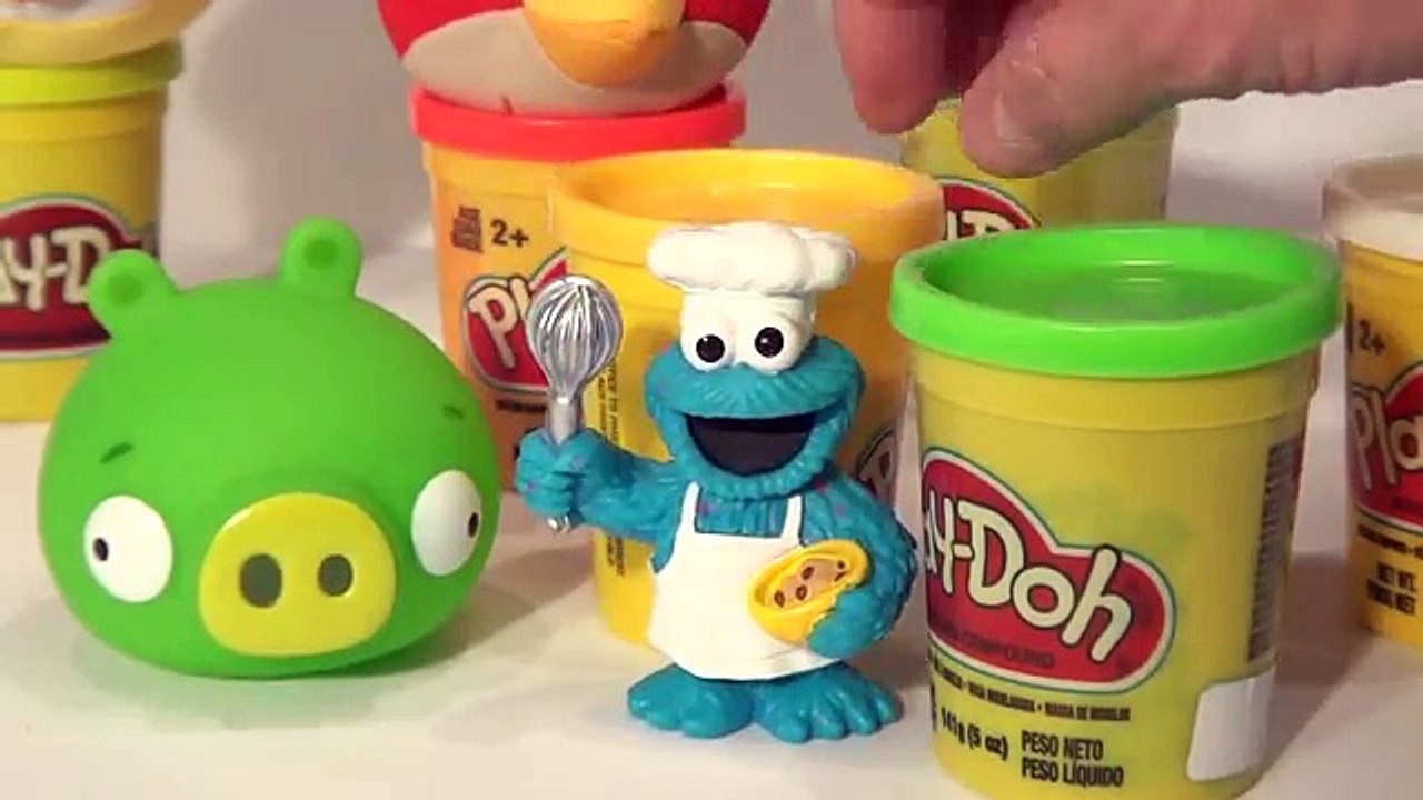 Play Doh Angry Birds The Green Pig, Cookie Monster helps make The Green Pig from Play Doh lol