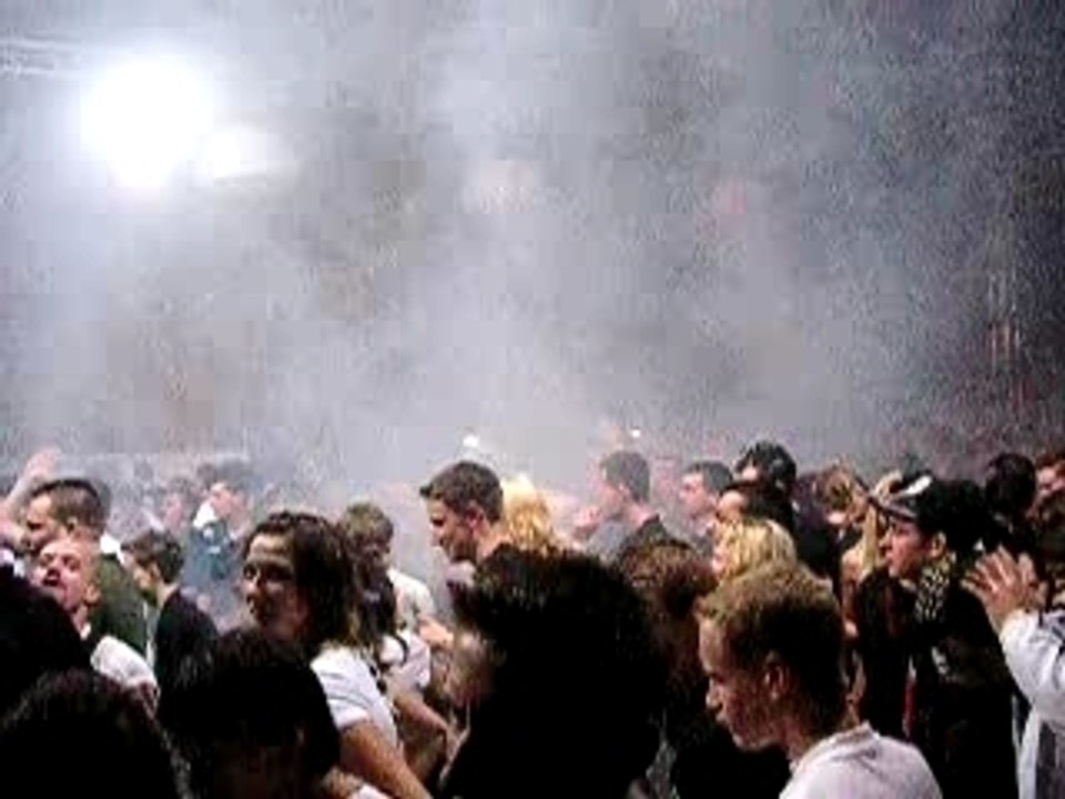 sonic 10 @ basel . salle hardcore