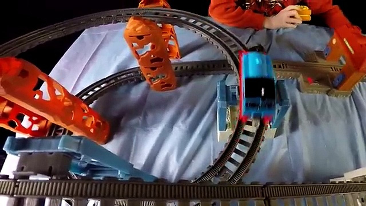 Disney Pixar Cars Rescue squad mater Saves Lightning McQueen on fire after Hellicopter acc