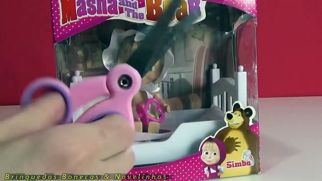 Masha e o Urso – Boneca Baby Masha com berço - Masha and the Bear Doll Masha in bed brinquedos