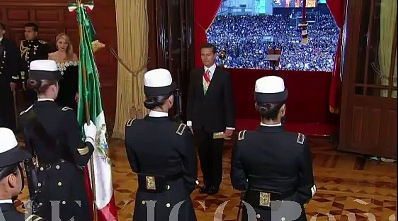 FUERA ! Peña! Grito Independencia 2017 CON AUDIO ORIGINAL EN VIVO PEOR RIDICULO