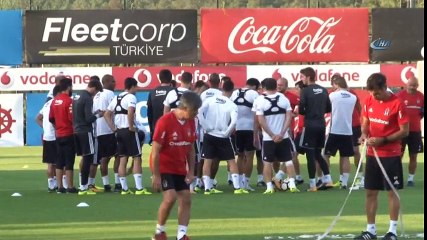 Beşiktaş'ta Medel, Antrenmanı Yarıda Bıraktı