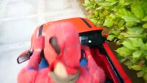 GIANT OCTOPUS Chase Baby Spiderman ! w/ Hulk, Joker, Black Spiderman in Real Life