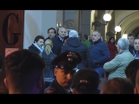 Aversa (CE) - Crollo Università, il prefetto Ruffo: Non si può morire così (30.10.15)