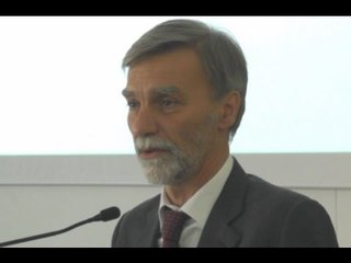 Napoli - Delrio: “Presto il masterplan per il Mezzogiorno” (06.11.15)