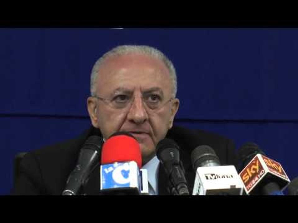 Napoli - Indagato Vincenzo De Luca (11.11.15)