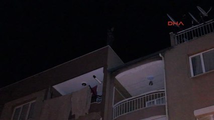 İzmir Önce Evini Ateşe Verdi, Sonra İntihara Kalkıştı