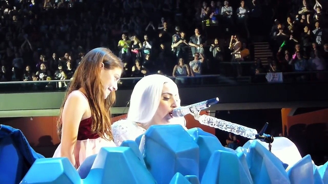 LADY GAGA AND MY DAUGHTER ARABELLA SINGING GYPSY MOHEGAN SUN 5/10/14 & EXTRA CLIPS OF HER WITH GAGA