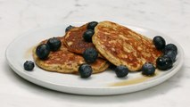 Healthy Gluten-Free Banana Pancakes Under 350 Calories