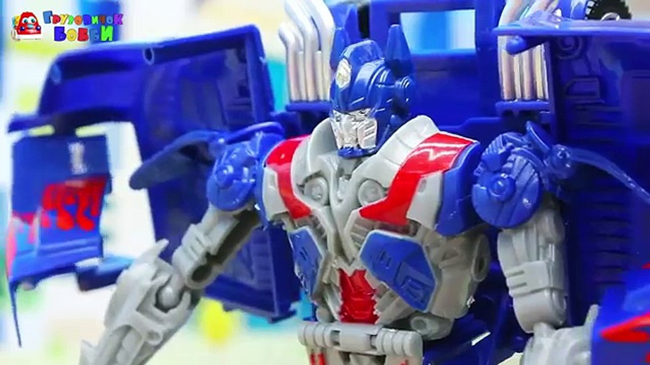 Et foudre dessin animé pro vieux amis transformateur McQueen Optimus Prime Transformateurs m