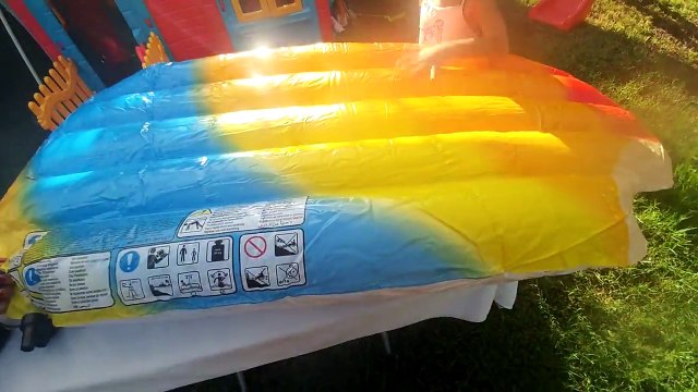 Dev Dondurma Havuzda, rengarenk meyveli stick dondurma , toys unboxing