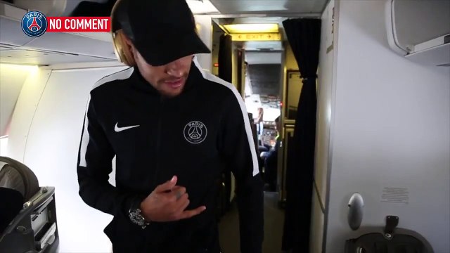 Quand Neymar et Dani Alvès se parlent en français !