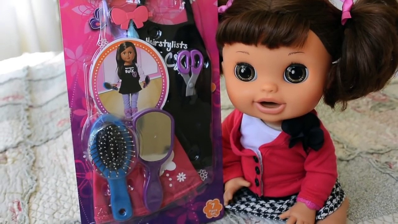 Baby Alive Daisy Gets Her Hair Cut And BRIGHT Colors! - baby alive spa
