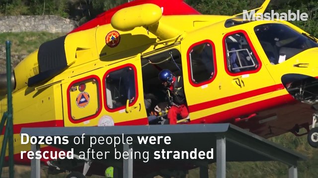 Rescue mission saves more than 100 tourists trapped in cable cars