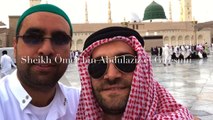 Bu ezani dinlerken tüyleriniz diken diken olacak. Mescidi Nebevinin avlusundan yanik ezan. Medine makami ezan - Hafiz Metin Demirtas. Medine müezzini Seyh Esam Buhari makami. Imitation azan Madinah Sheikh Essam Bukhari. Aglatan Medine ezani. Azan Madinah.