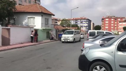 Kurye Kılığıyla Girdiği İş Yerindeki Eşini Vuran Zanlı Yakalandı